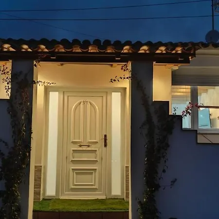 La Mediterranea